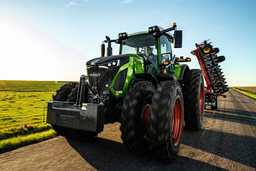 AGCO Power vehicles, a customer using Husky Intelligence software